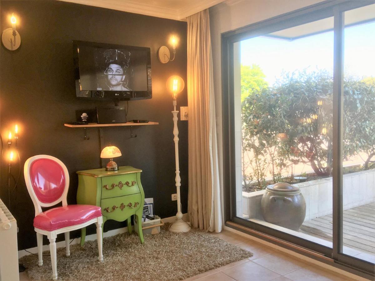 Apartment Avec Parking Prive Au Coeur Du Triangle D'or - Paris-plage
