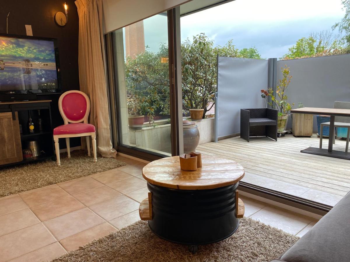 Avec Parking Prive Au Coeur Du Triangle D'or - Paris-plage Apartment